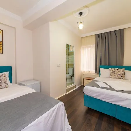 Kumkapi Romanos Homestay
